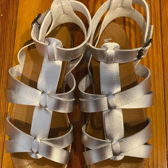 Girls Kidpik Strapy Silver Sandals - Picture 2 of 6